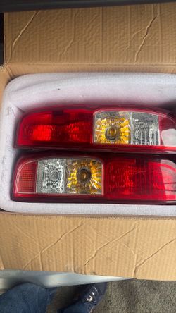 Nissan frontier rear taillights