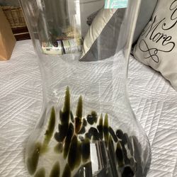 Hurricane Vase Green And Black