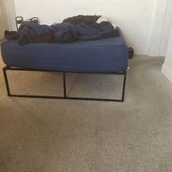 14-Inch Metal Platform Bed Frame – Full Size
