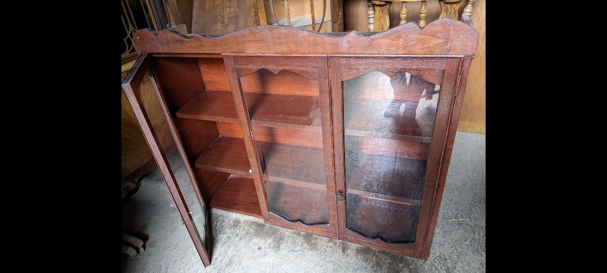 Wall Hutch