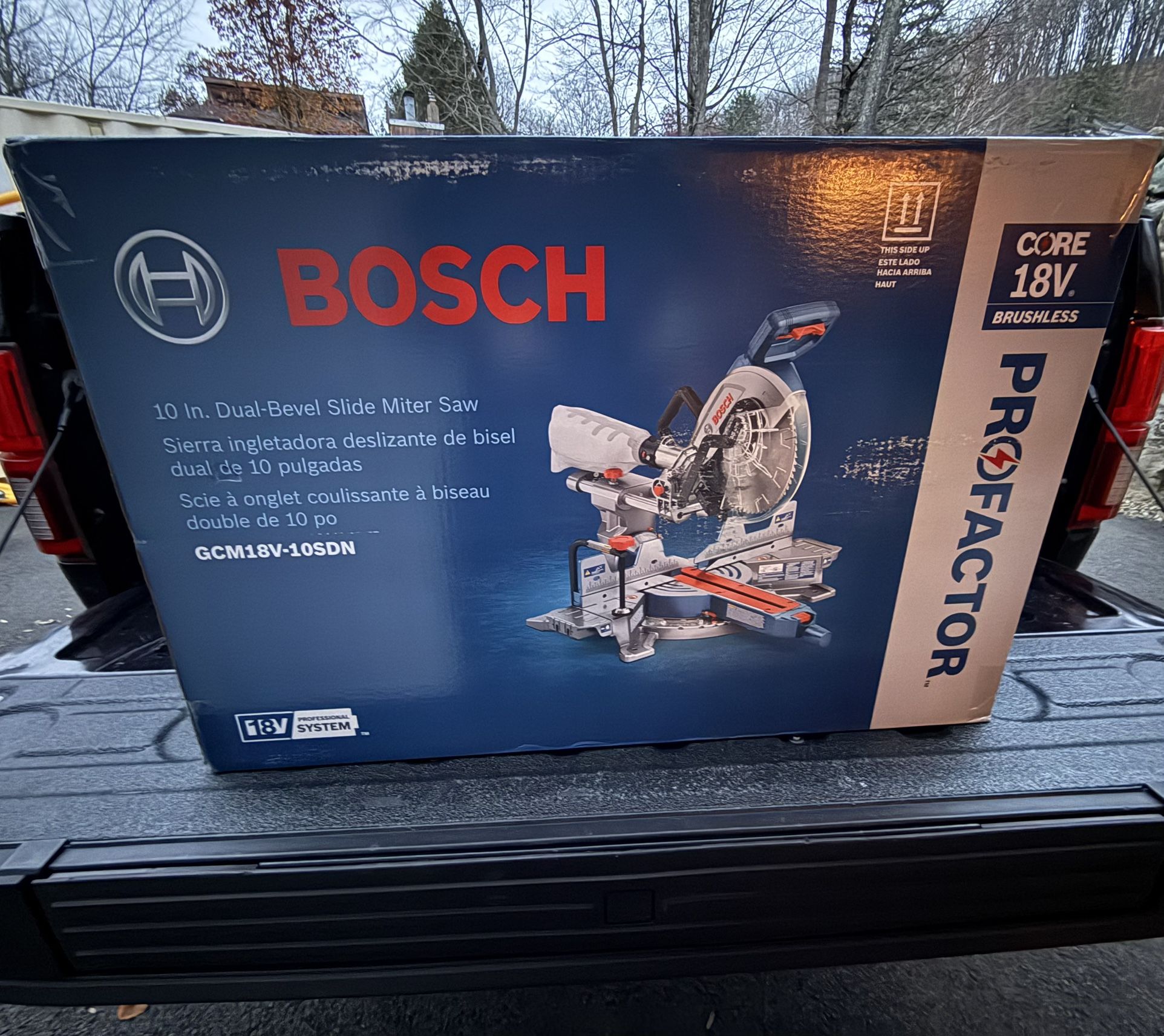 Bosch Profactor 10 inch 18 Volt Dual Bevel Compound Cordless Miter Saw