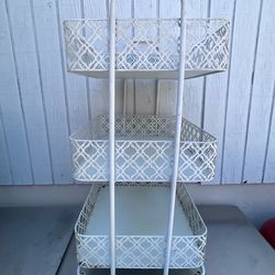 Metal rack 17Wx14Dx28H