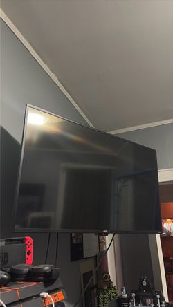 Lightly used 56in Roku TV