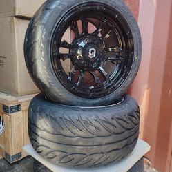 Golf cart tires and wheels
