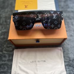 Louis Vuitton Waimea L Sunglasses 