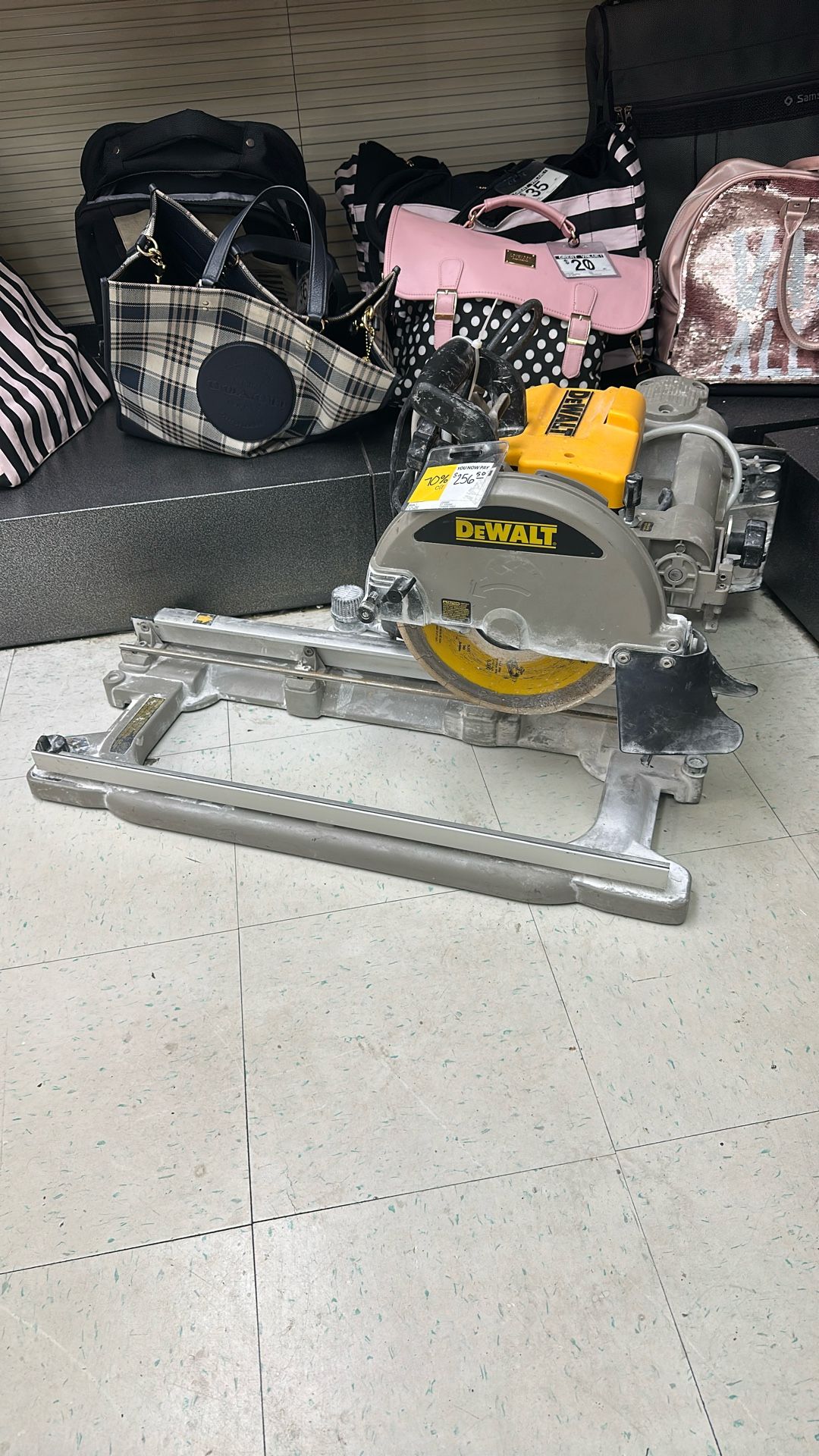 Dewalt High Capacity Wet Tile Saw