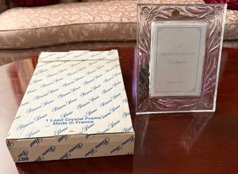Princess House lead crystal picture frame