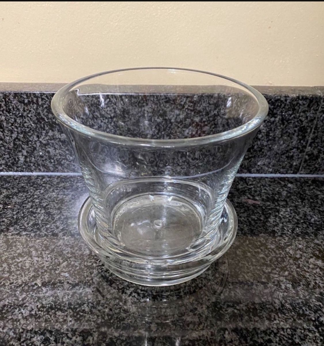Flower pots i have 30 $10 each