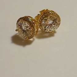 OVER 4CT MOISSANITE DAIMOND STUD GOLD PLATED OVER STERLING SILVER 
