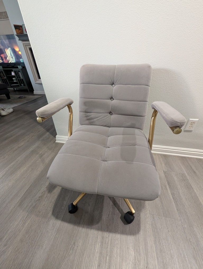 Grey Office Chair with Arms
