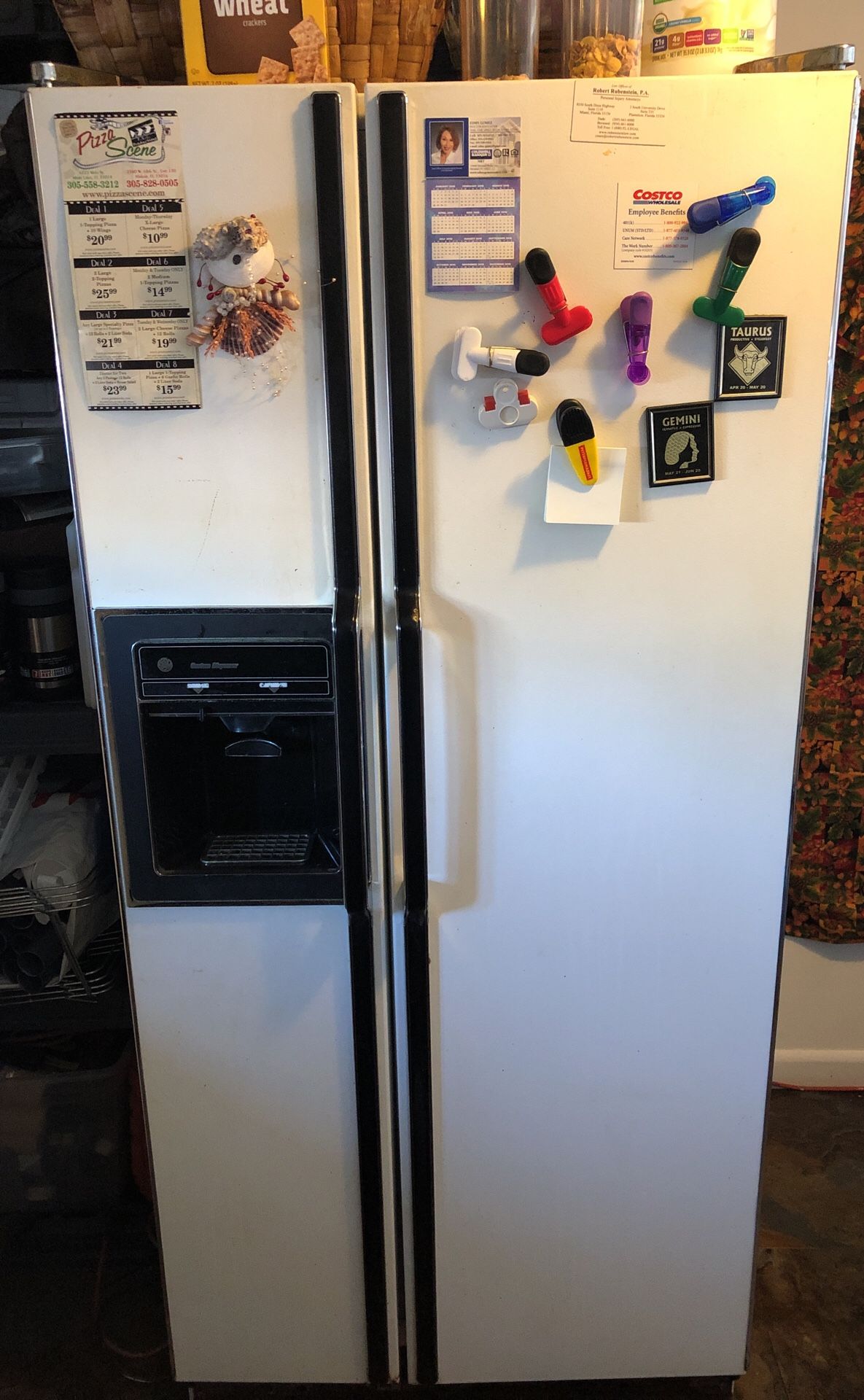 GE TFX20R Refrigerator with French doors