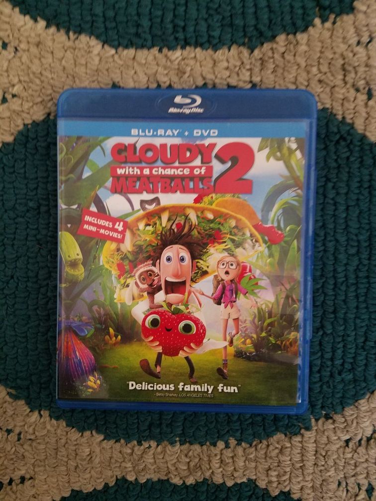 DVD and Blu-ray movie- cloudy with a Chance of meatballs 2