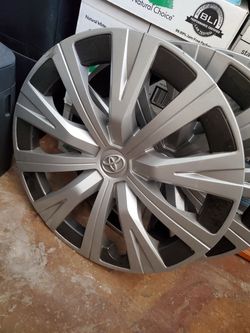 HUB CAPS FOR TOYOTA CAMRY 16”