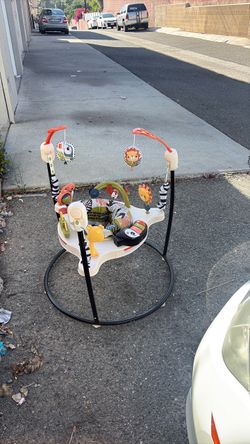 Baby bouncer