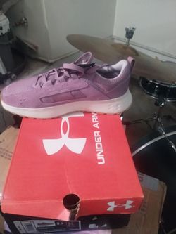 Under armour Tennis Shoes 