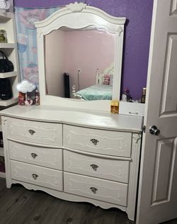 Dresser For sale