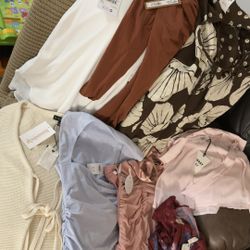 Women’s Clothing Bundle NWT Size M (Alo Yoga, Sunday Best)