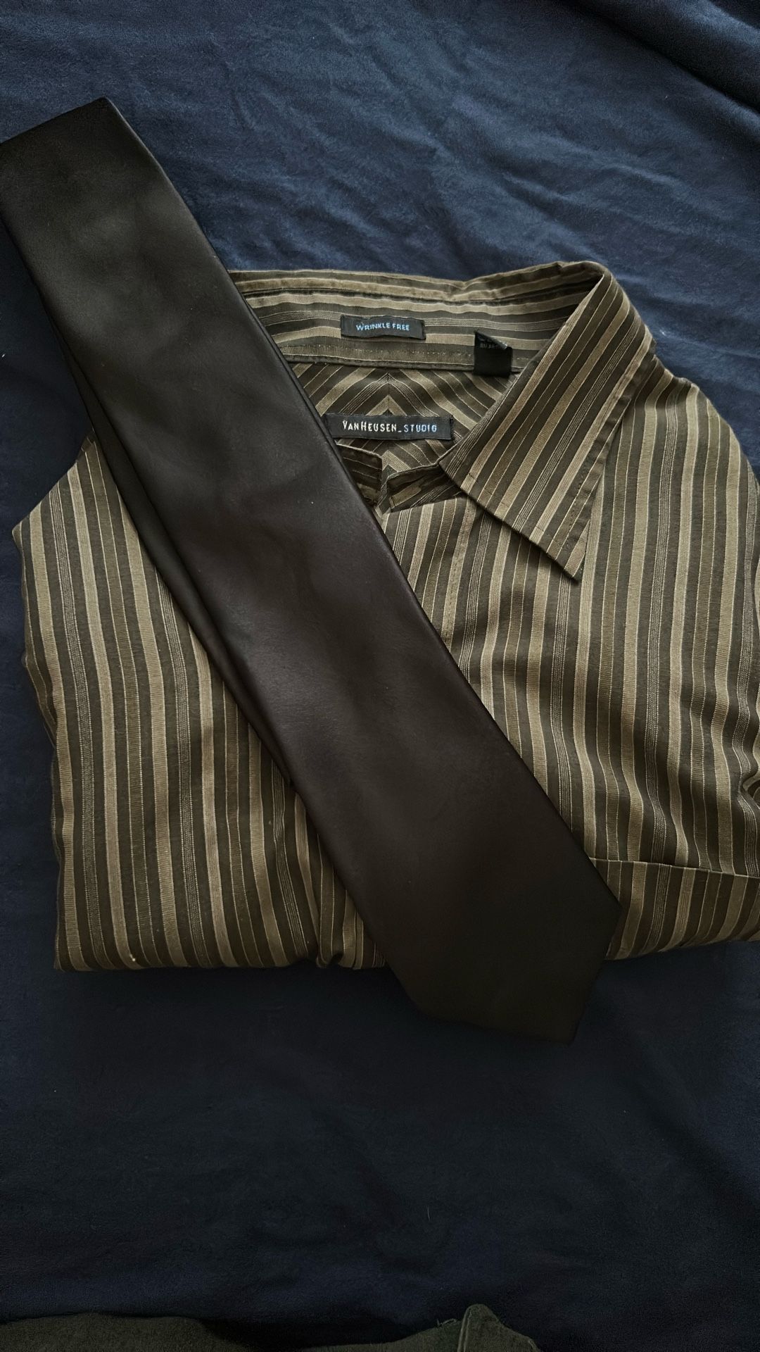 Van Heusen Shirt & Tie