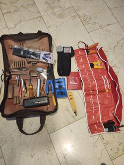 Lot Of 18 Different Construction Tools