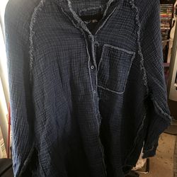 WOMEN’S AERIE SHIRT