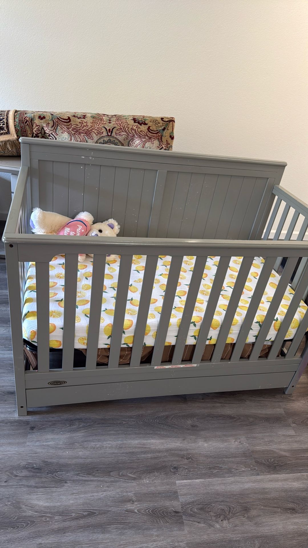 baby crib