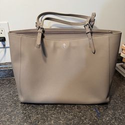 Tory Burch York Buckle Tote – Taupe/Gray Saffiano Leather