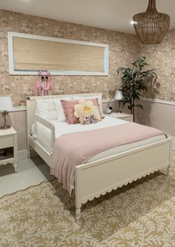 Pottery Barn Girls Bed