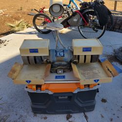 DIAMOND PACIFIC USED 6 WHEEL GENIE