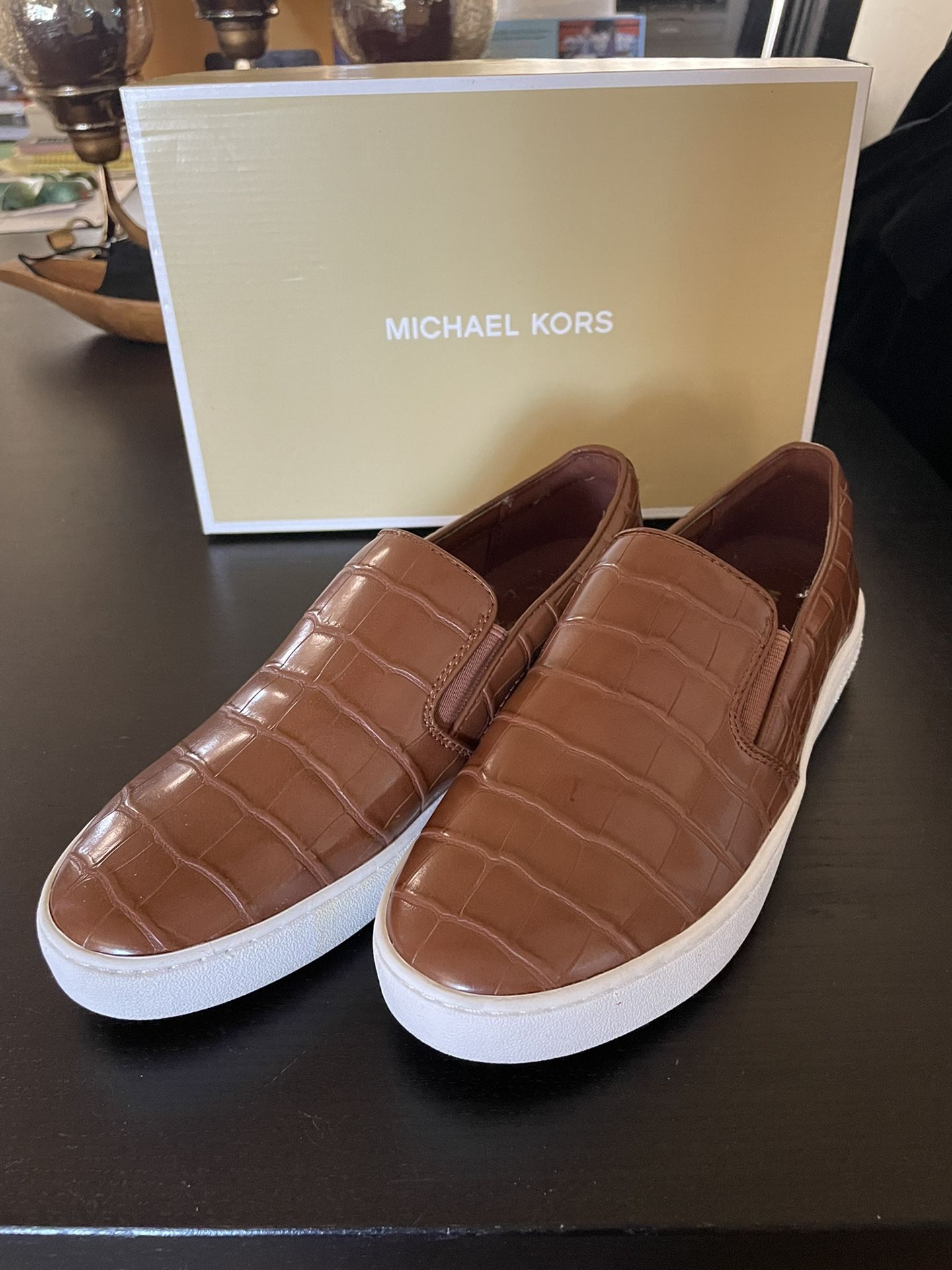 NEW Michael Kors Croc Slip on Flats, Size 6