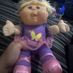 2015 Cabbage Patch Kids 11-Inch Doll Blonde hair Butterfly Outfit Blue Eyes