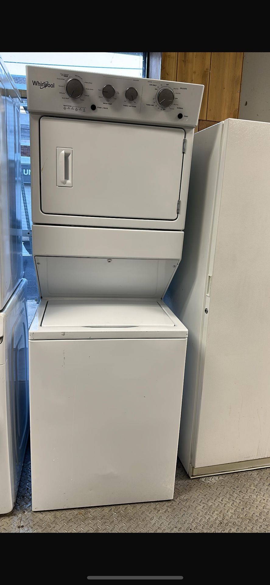 Whirlpool 27” Gas Stackable Washer/Dryer