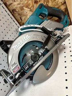 Makita new 71/4” Circular Saw 40v brushless - tool only