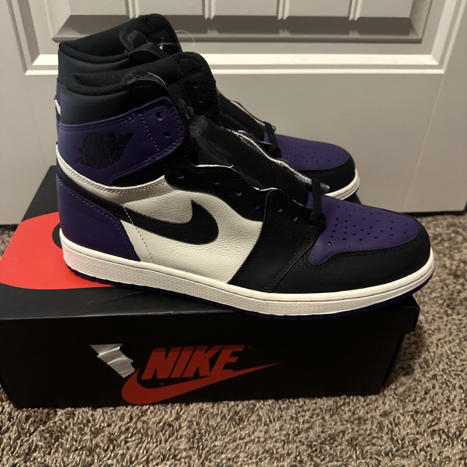 Brand New Jordan 1 Retro High Court Purple Size 14