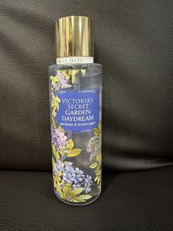 Victoria’s Secret Limited Edition Royal Garden Fragrance Mist—Garden Daydream