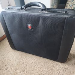 Wenger ESCORT Computer Attache Case