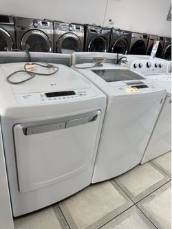 Lg top load washer and gas dryer set