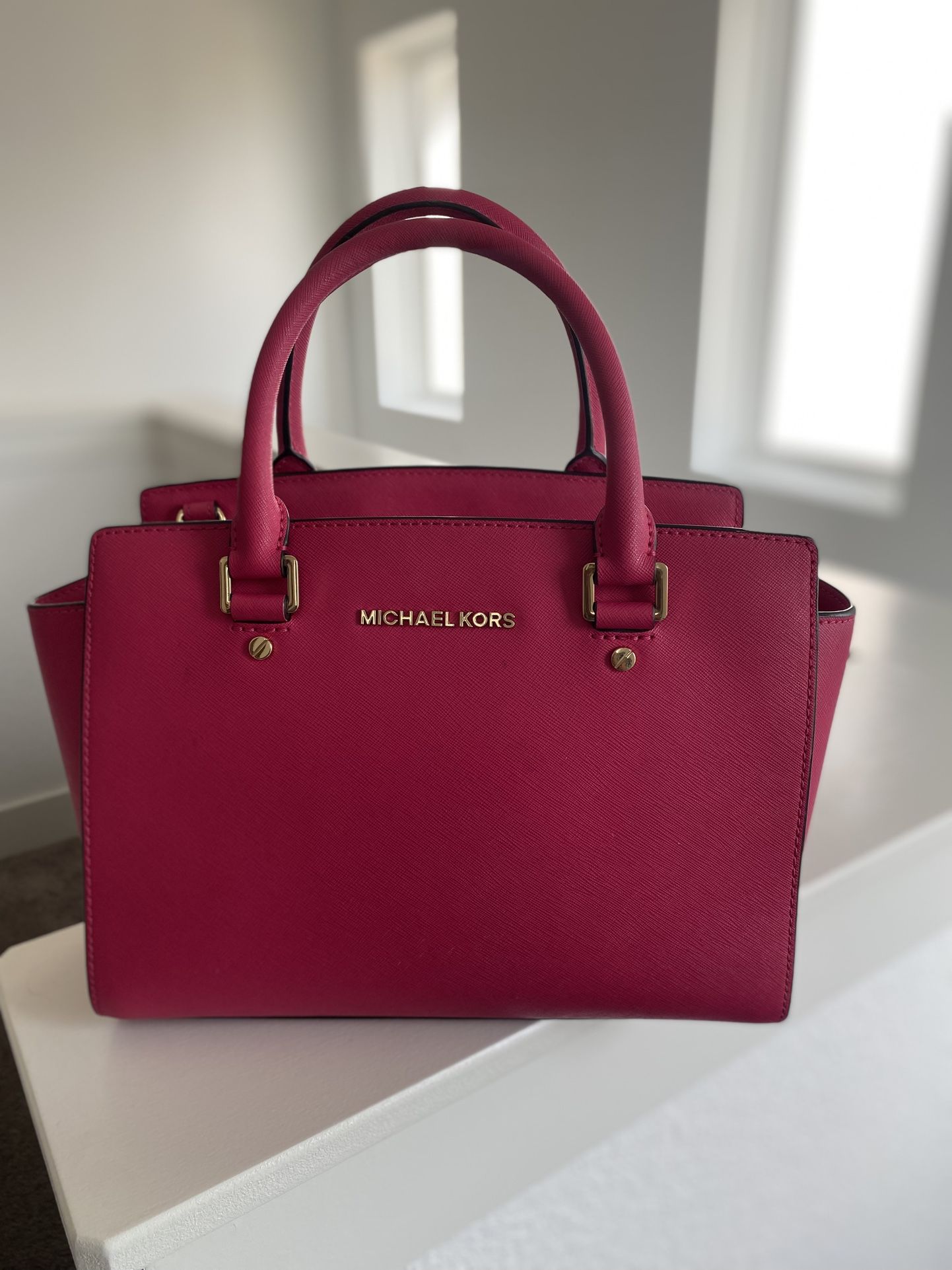 Michael Kors Selma Saffiano Leather Pink Crossbody Handbag