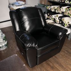 Black Leather Recliner Chair 