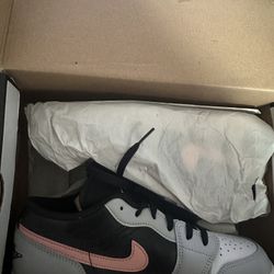 Jordan 1 Low Black Grey Pink Size 6.5 
