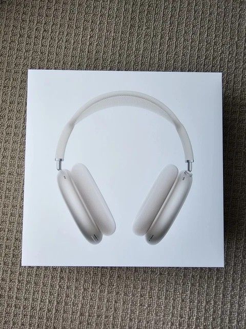 Apple AirPods Max Wireless Over-Ear Headset With Case