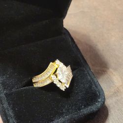 Women's Size 8 14k Over Sterling Silver And CZ Ring In Box  Great Gift