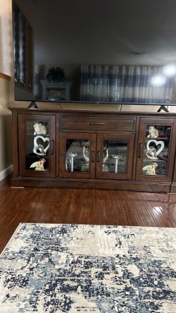 Tv stand