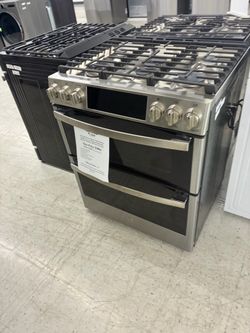 $2804 GE Profile Stainless Steel Gas Double Oven Range