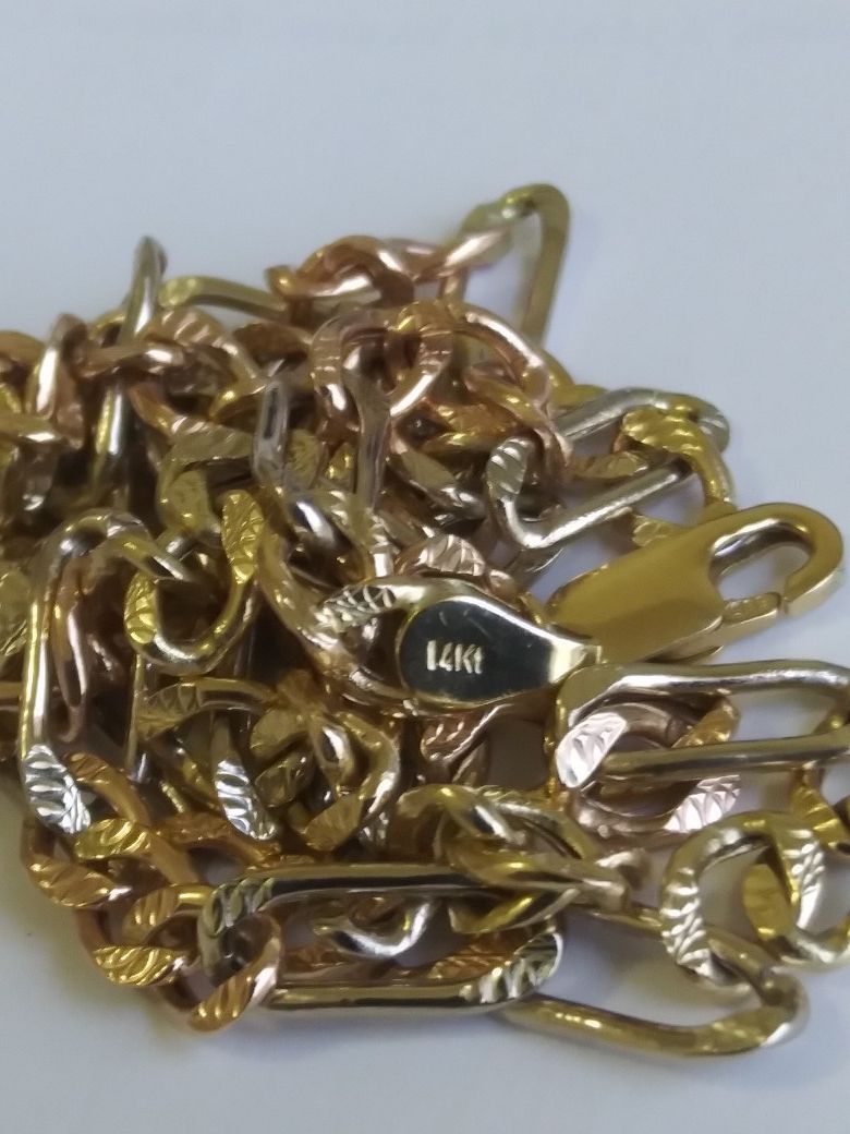 14k gold chain. Tri color. Figaro link.