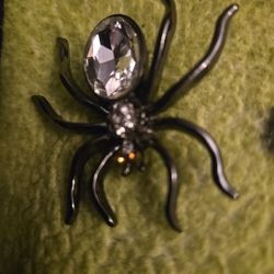 Spider Brooch Pin Pendent Halloween