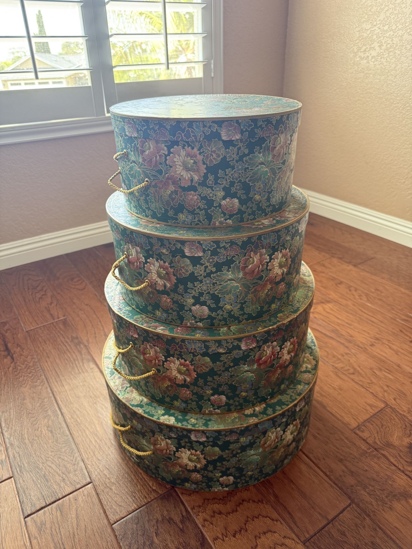 Vintage Nesting Boxes