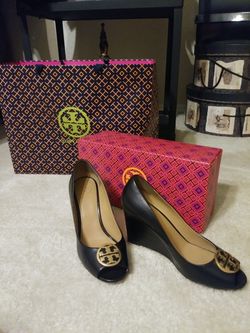 TORY BURCH PEEPTOE
