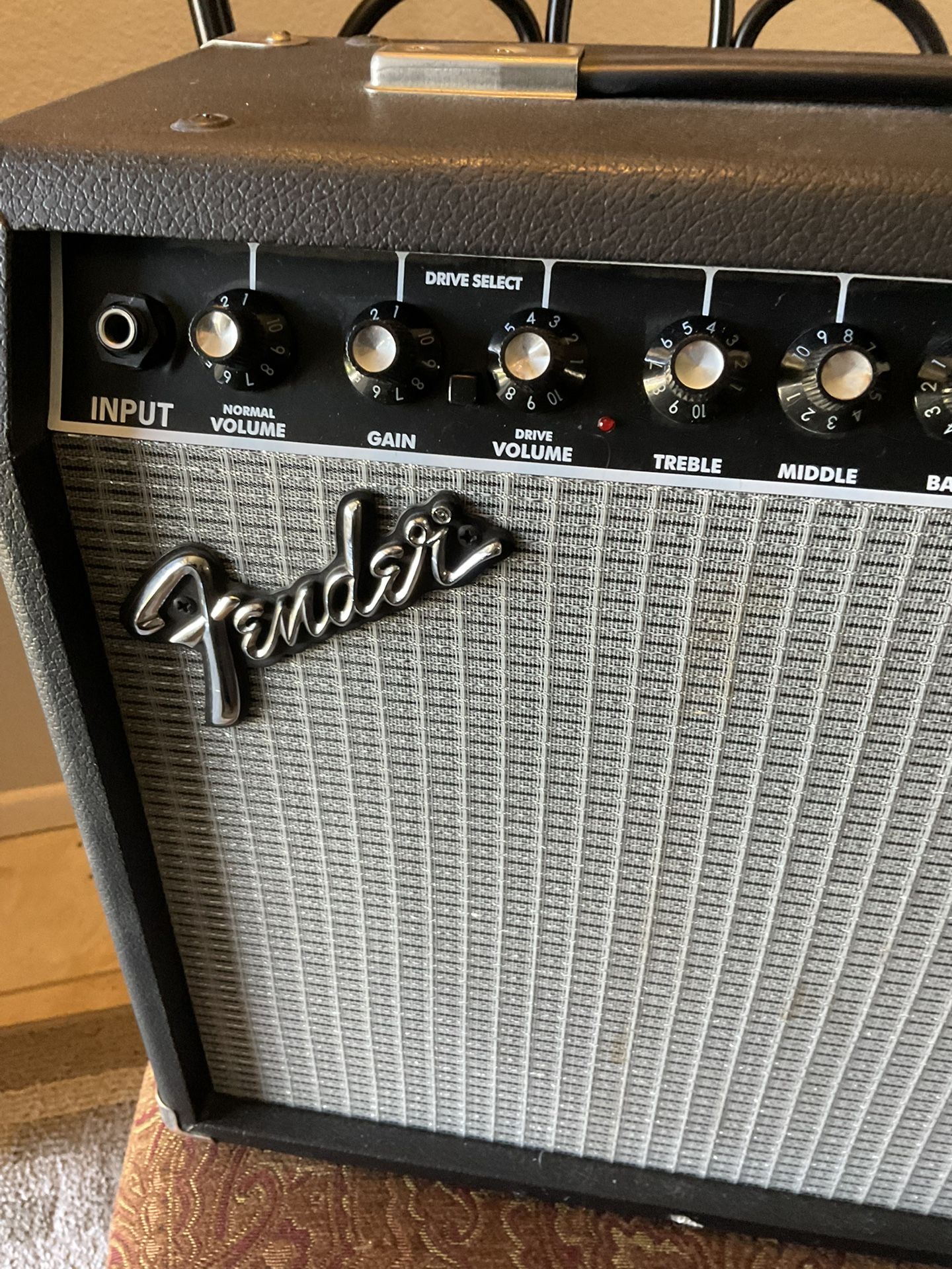 Fender Frontman 25