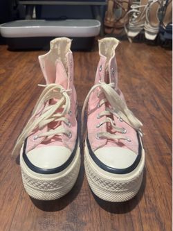 Women’s Platform Converse - Size 7.5