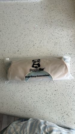 3 new silicon bibs never opened